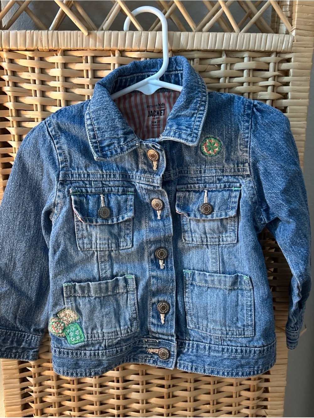 Genuine Kids By Osh Kosh Girls Light Wash Denim Jacket With Patch Detail Size 2T